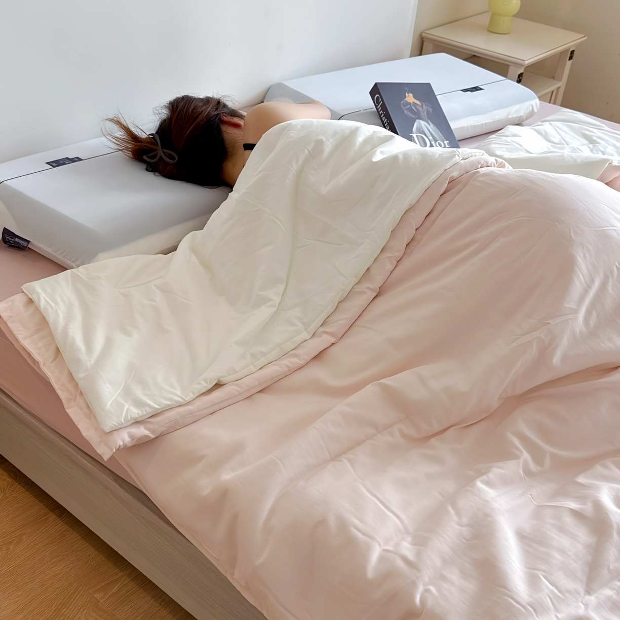 91家纺网 家纺一手货源 找家纺 兜米家居 2025新款深睡星球同款双层控温被被芯pro被春夏子母被芯 柔云粉