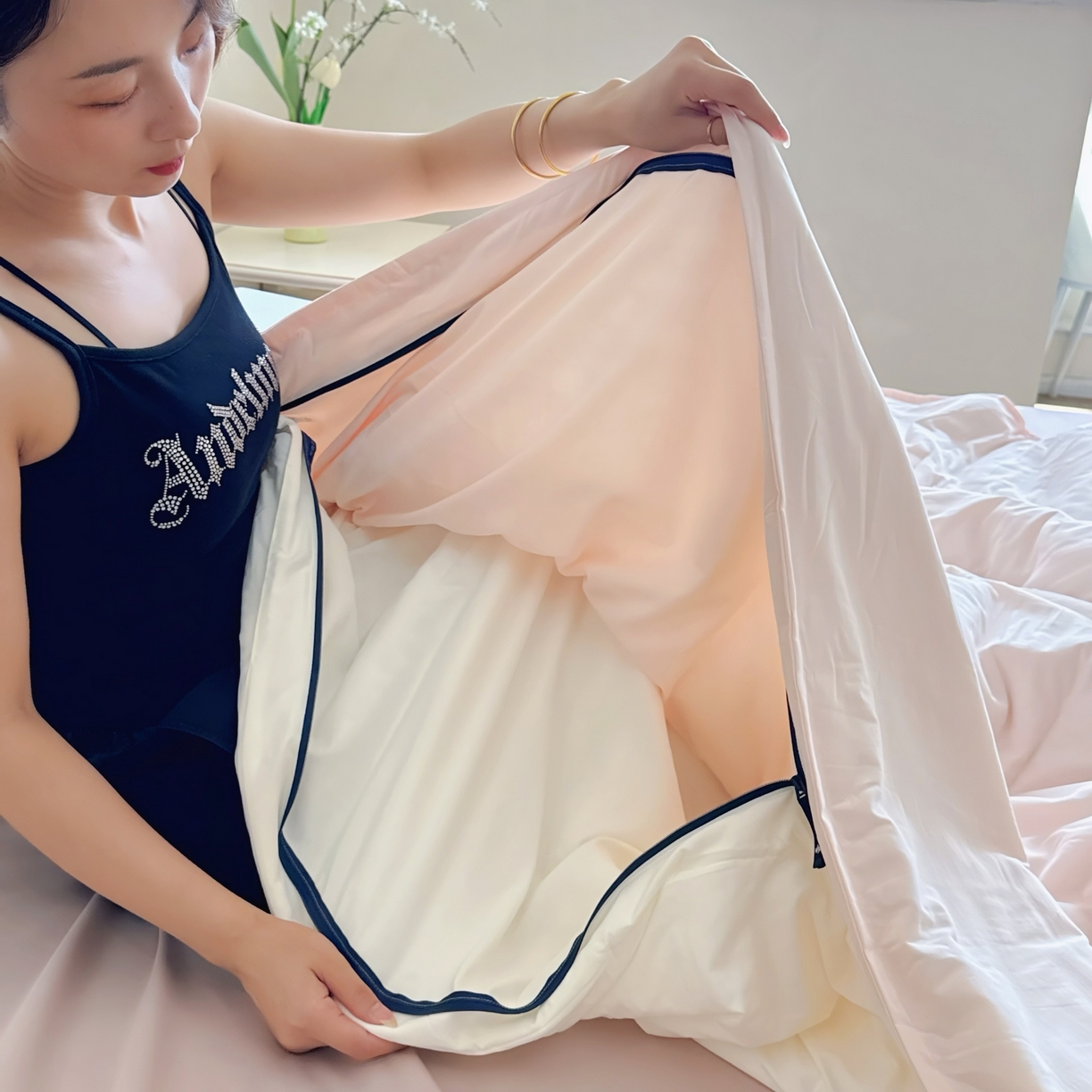 91家纺网 家纺一手货源 找家纺 兜米家居 2025新款深睡星球同款双层控温被被芯pro被春夏子母被芯 柔云粉