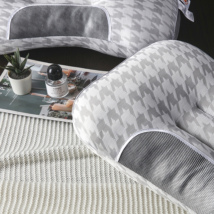 91家纺网 家纺一手货源 找家纺 （总）煌朝家纺 2025新款千鸟格大蜂窝spa枕头枕芯