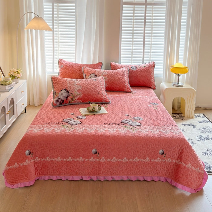 91家纺网 家纺一手货源 找家纺 梦莱家纺 2025新款牛奶绒花边单床盖三件套 绵绵细语