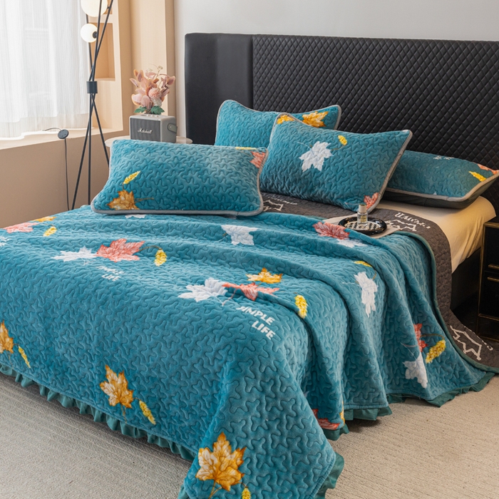 91家纺网 家纺一手货源 找家纺 梦莱家纺 2025新款牛奶绒花边单床盖三件套 摇曳