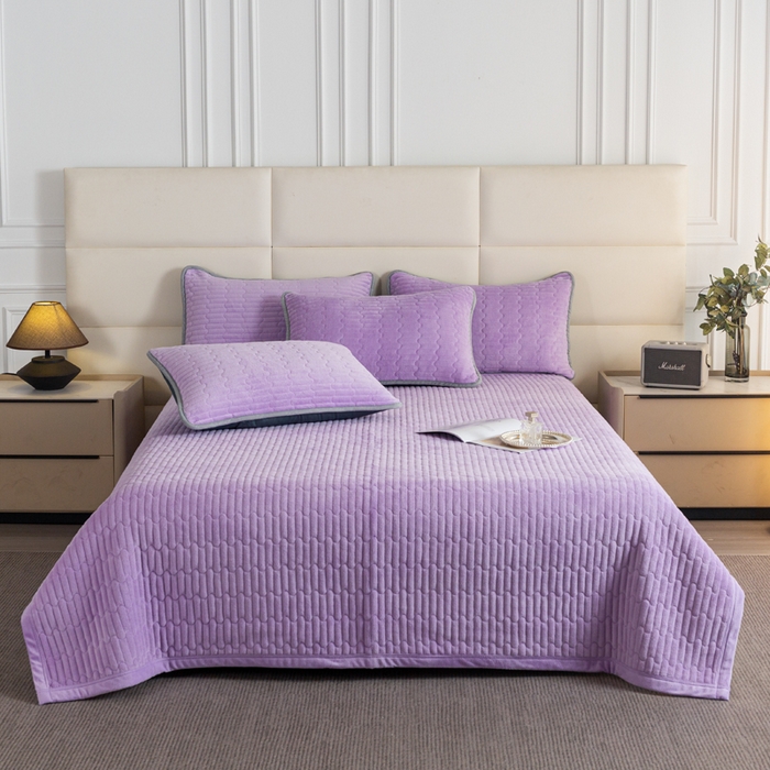 91家纺网 家纺一手货源 找家纺 梦莱家纺 2025新款牛奶绒花边单床盖三件套 奶油紫