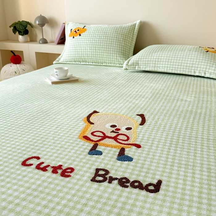 91家纺网 家纺一手货源 找家纺 （总）卡罗兰 2025新款毛巾绣牛奶绒床笠