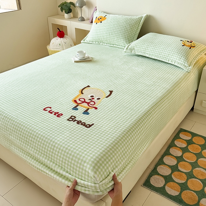 91家纺网 家纺一手货源 找家纺 （总）卡罗兰 2025新款毛巾绣牛奶绒床笠