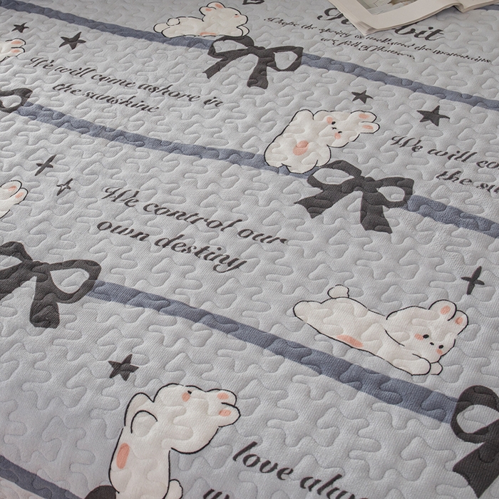 91家纺网 家纺一手货源 找家纺 梦莱家纺 2025新款牛奶绒花边单床盖三件套 可爱小兔