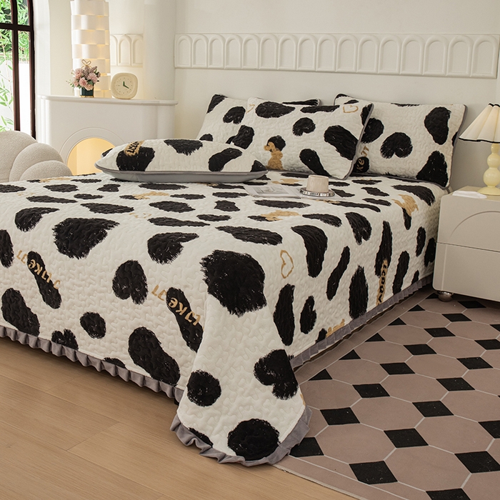 91家纺网 家纺一手货源 找家纺 梦莱家纺 2025新款牛奶绒花边单床盖三件套 心意