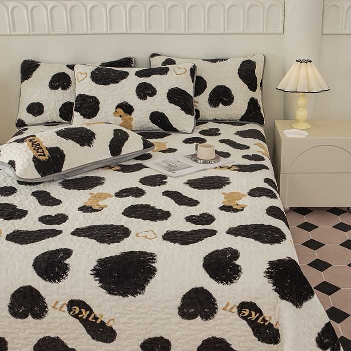 91家纺网 家纺一手货源 找家纺 梦莱家纺 2025新款牛奶绒花边单床盖三件套 心意