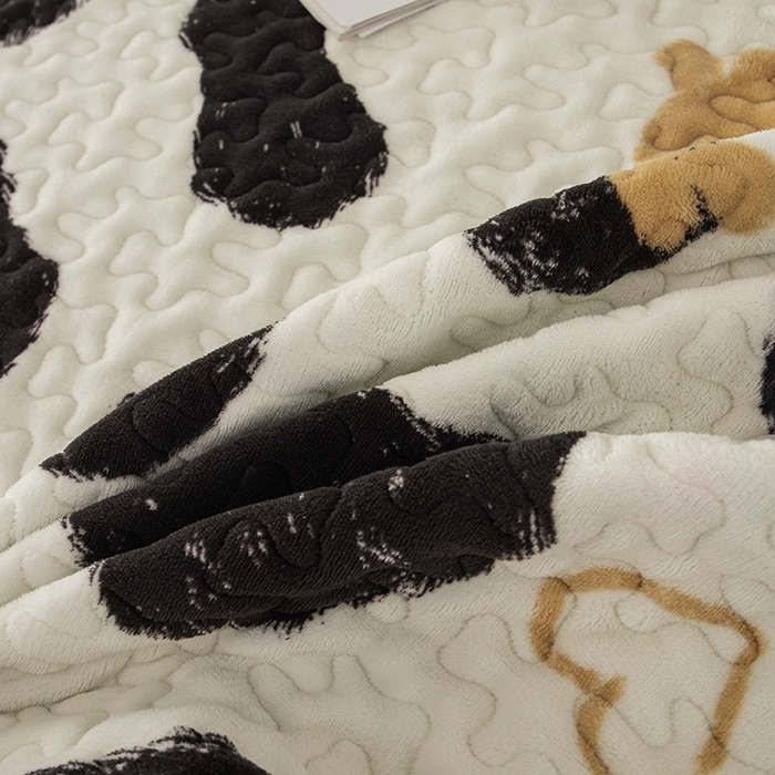 91家纺网 家纺一手货源 找家纺 梦莱家纺 2025新款牛奶绒花边单床盖三件套 心意