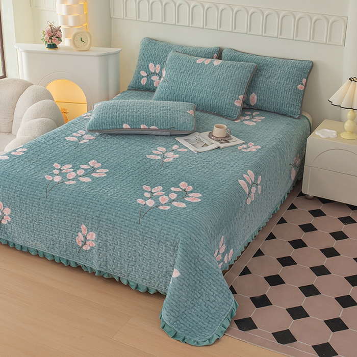 91家纺网 家纺一手货源 找家纺 梦莱家纺 2025新款牛奶绒花边单床盖三件套 摇曳-蓝