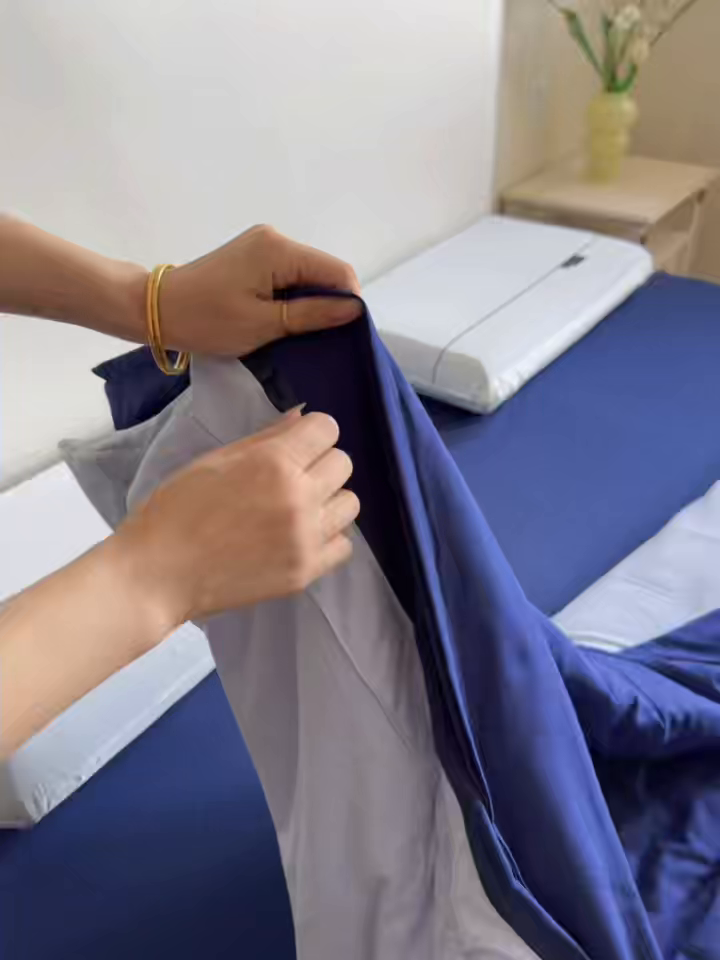 91家纺网 家纺一手货源 找家纺 兜米家居 2025新款深睡星球同款双层控温被被芯pro被春夏子母被芯 深睡蓝