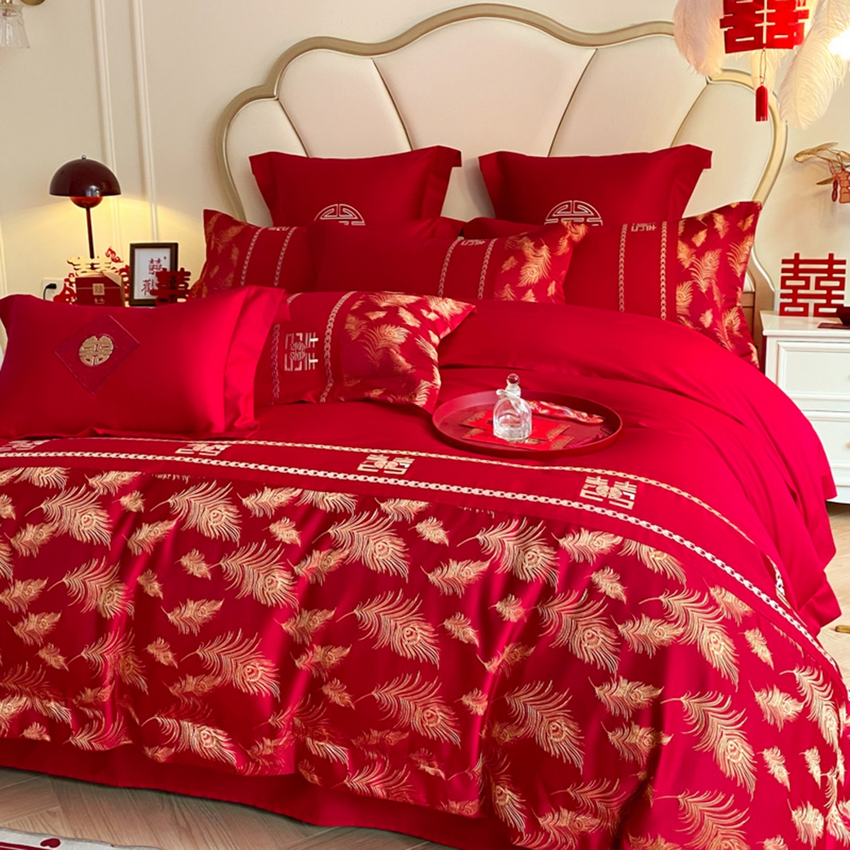 91家纺网 家纺一手货源 找家纺 博纳家纺 2025新款亲肤棉婚庆绣花款四件套 一往情深