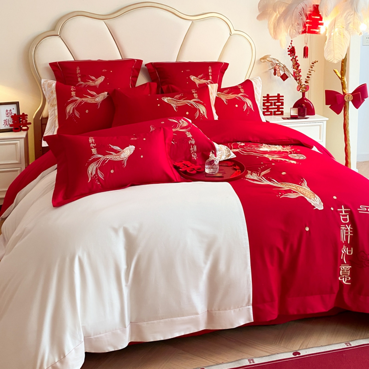 91家纺网 家纺一手货源 找家纺 博纳家纺 2025新款亲肤棉婚庆绣花款四件套 喜结连鲤