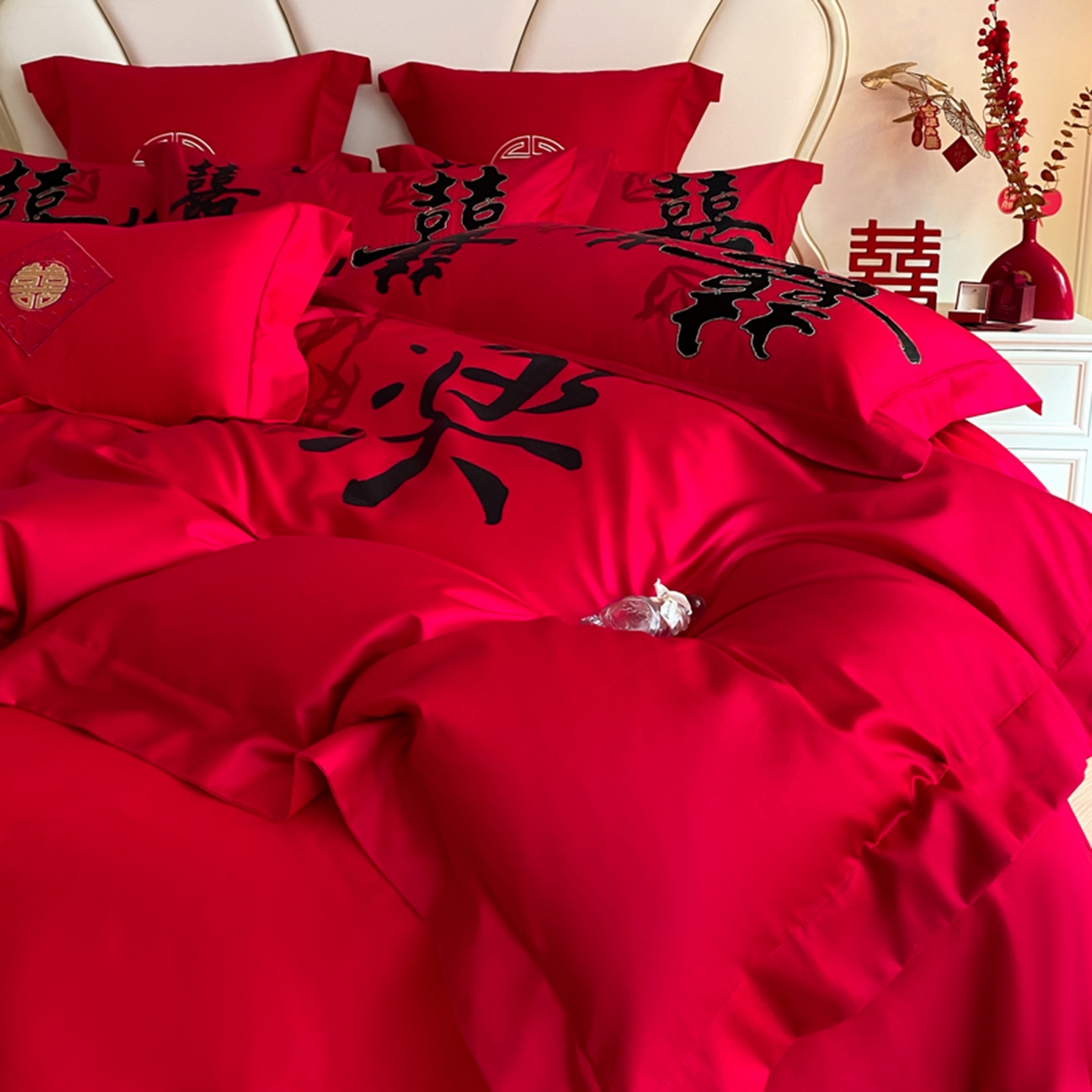 91家纺网 家纺一手货源 找家纺 （总）博纳家纺 2025新款亲肤棉婚庆绣花款四件套