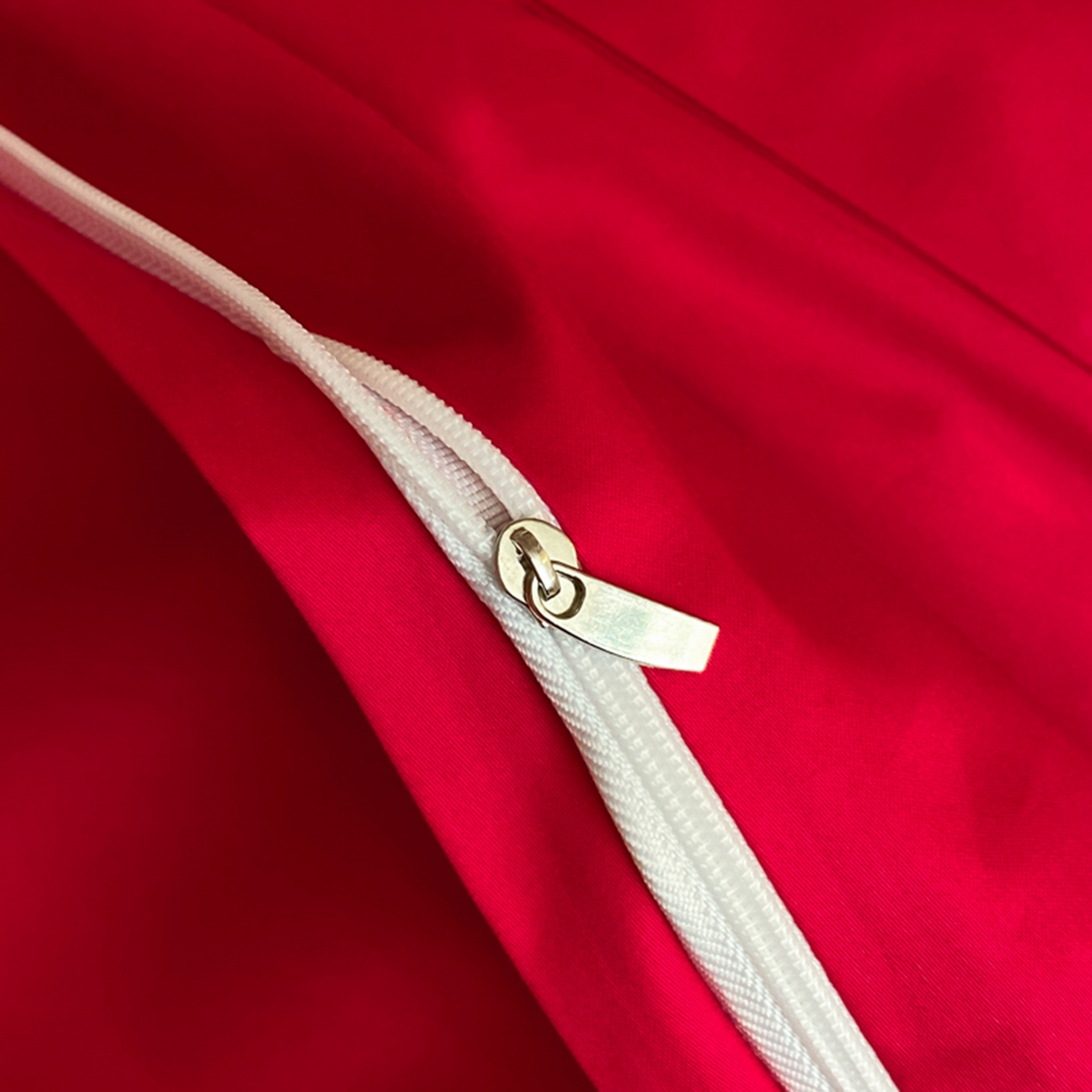 91家纺网 家纺一手货源 找家纺 博纳家纺 2025新款亲肤棉婚庆绣花款四件套 喜悦