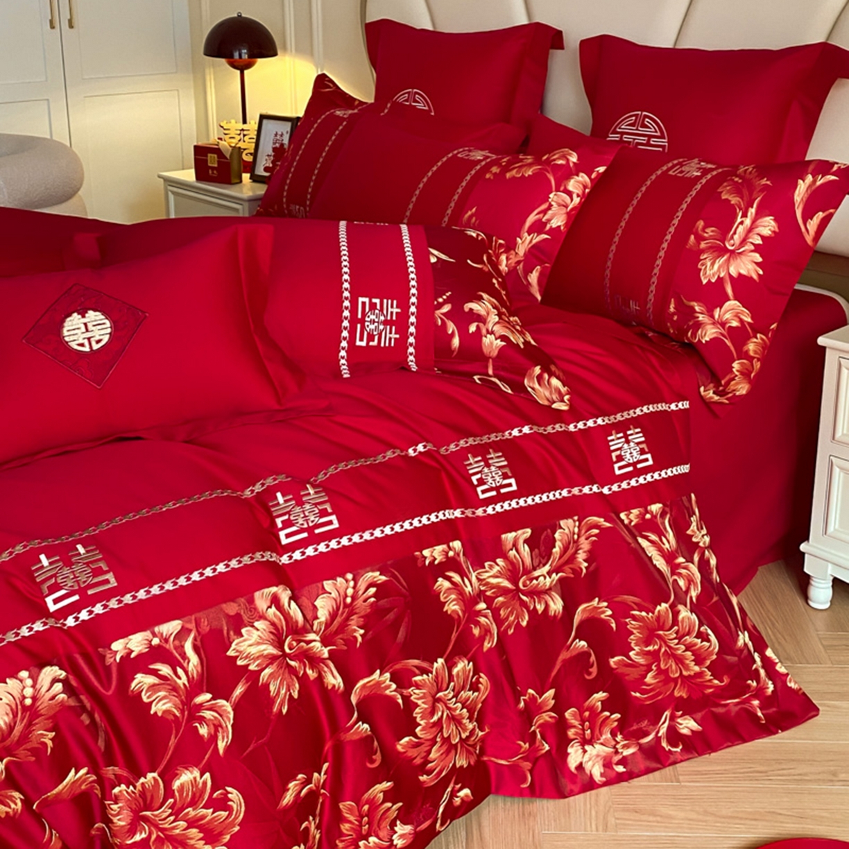 91家纺网 家纺一手货源 找家纺 博纳家纺 2025新款亲肤棉婚庆绣花款四件套 欧式风情