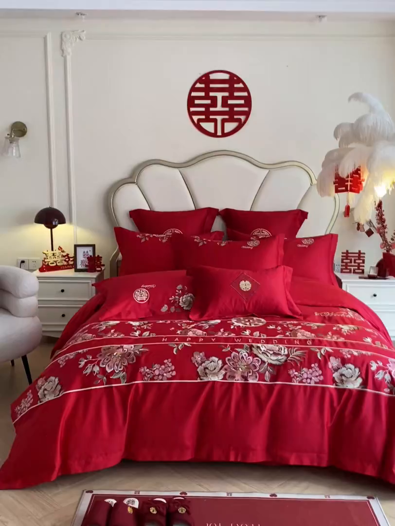 91家纺网 家纺一手货源 找家纺 博纳家纺 2025新款亲肤棉婚庆绣花款四件套 喜爱