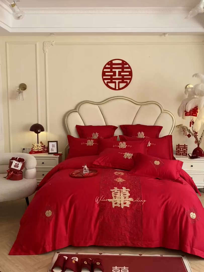 91家纺网 家纺一手货源 找家纺 博纳家纺 2025新款亲肤棉婚庆绣花款四件套 国色天香