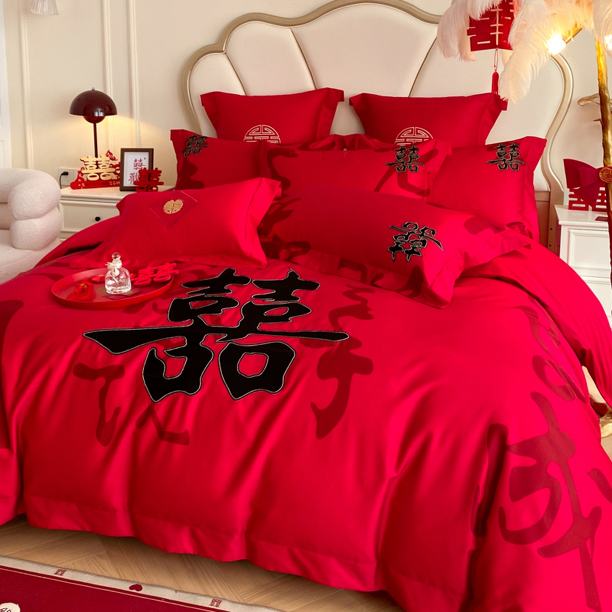 91家纺网 家纺一手货源 找家纺 博纳家纺 2025新款亲肤棉婚庆绣花款四件套 吾家大喜