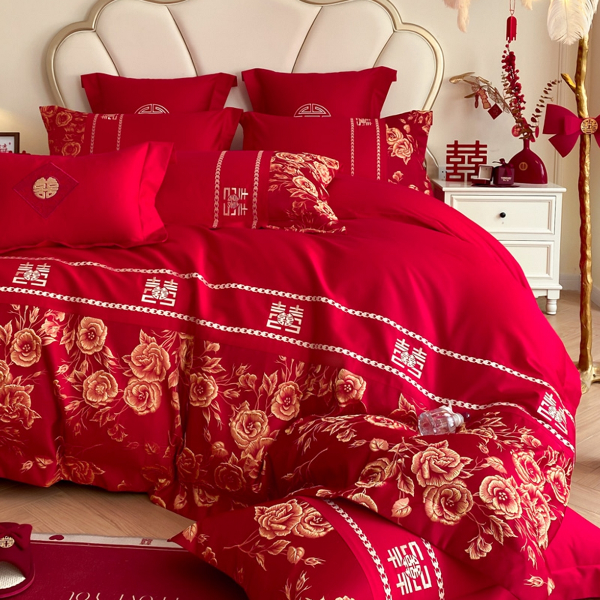 91家纺网 家纺一手货源 找家纺 博纳家纺 2025新款亲肤棉婚庆绣花款四件套 玫瑰庄园