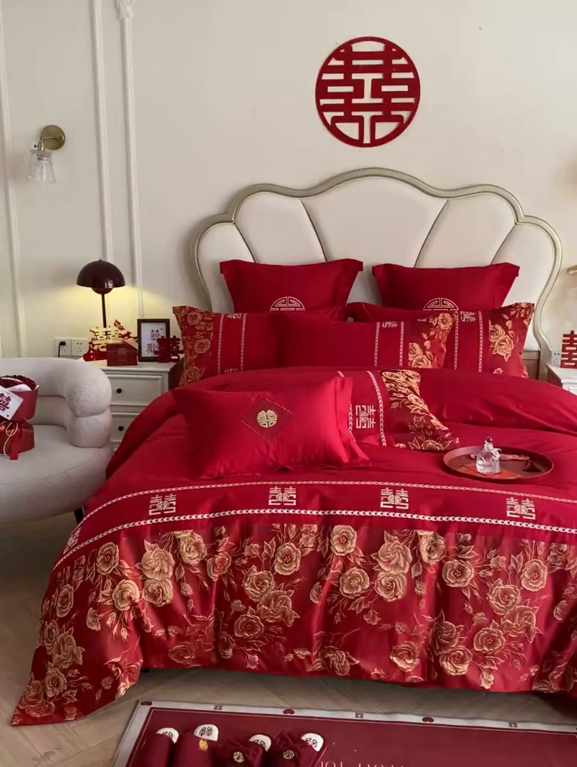 91家纺网 家纺一手货源 找家纺 博纳家纺 2025新款亲肤棉婚庆绣花款四件套 玫瑰庄园