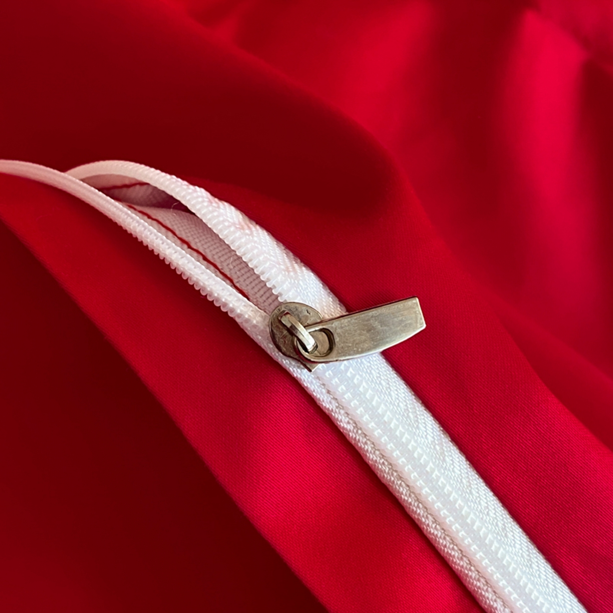 91家纺网 家纺一手货源 找家纺 博纳家纺 2025新款亲肤棉婚庆绣花款四件套 百喜纳福