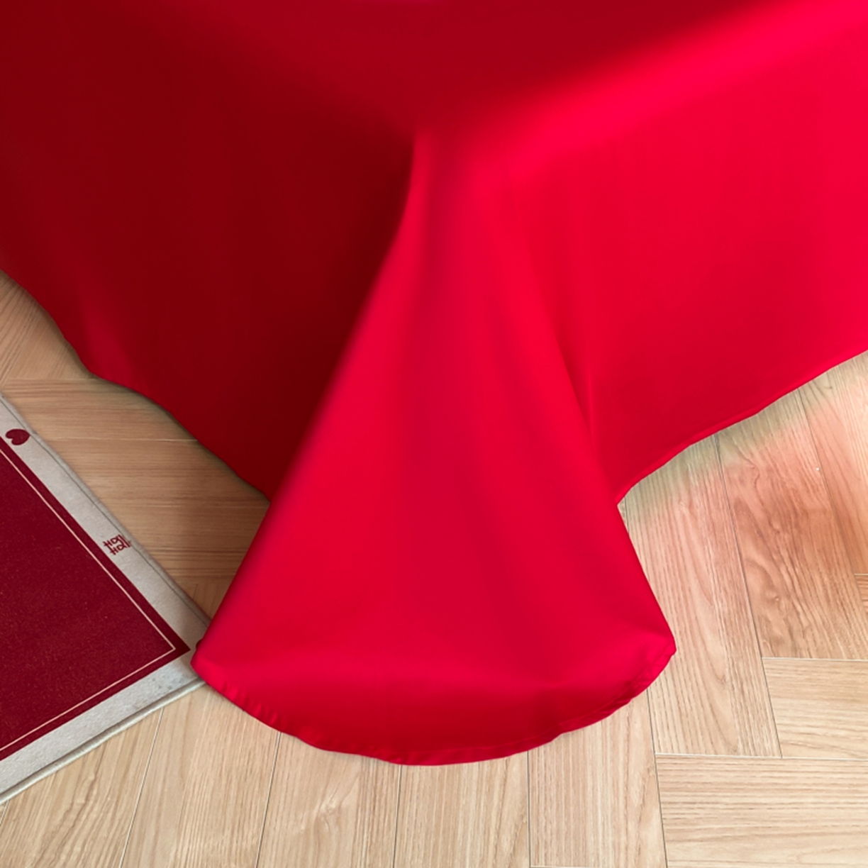 91家纺网 家纺一手货源 找家纺 博纳家纺 2025新款亲肤棉婚庆绣花款四件套 百喜纳福