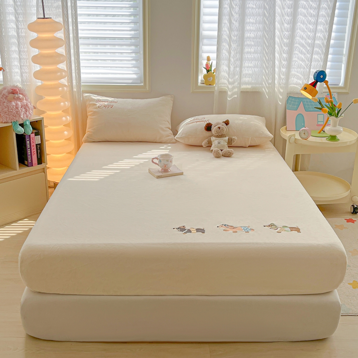 91家纺网 家纺一手货源 找家纺 （总）多乐家纺 2025新款高克重牛奶绒卡通刺绣单床笠床笠单件