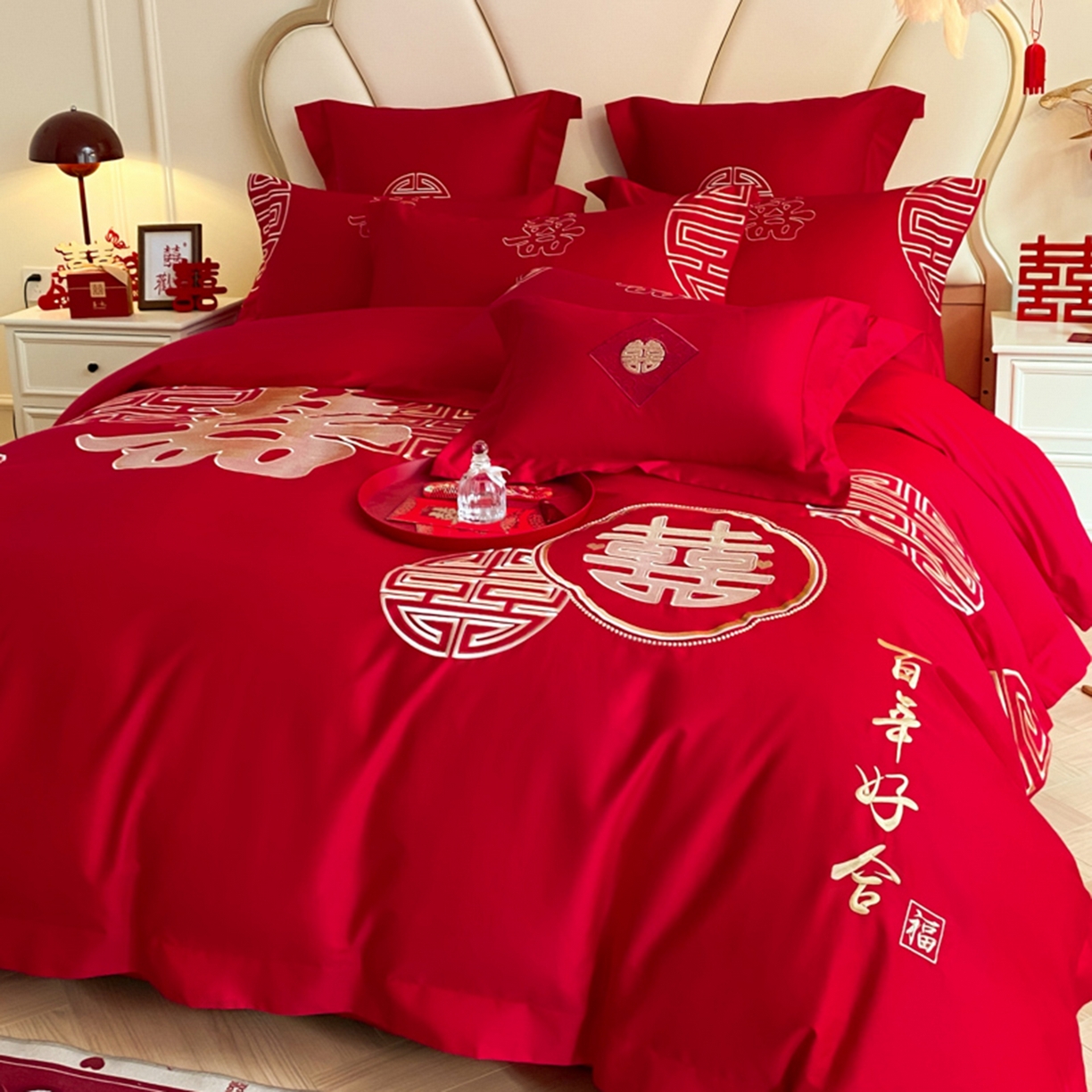 91家纺网 家纺一手货源 找家纺 博纳家纺 2025新款亲肤棉婚庆绣花款四件套 百喜纳福