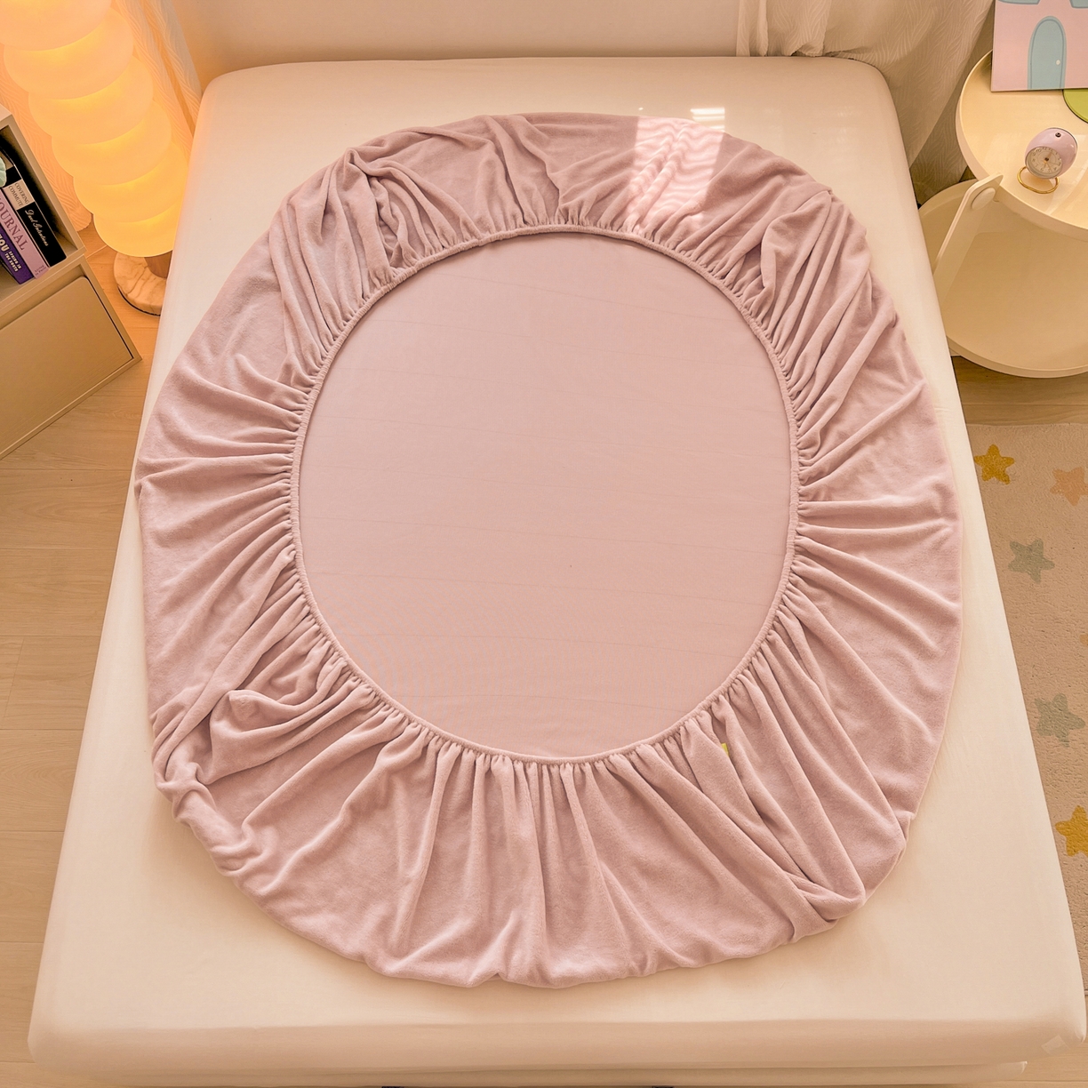 91家纺网 家纺一手货源 找家纺 多乐家纺 2025新款高克重牛奶绒卡通刺绣单床笠床笠单件 小狗-藕粉