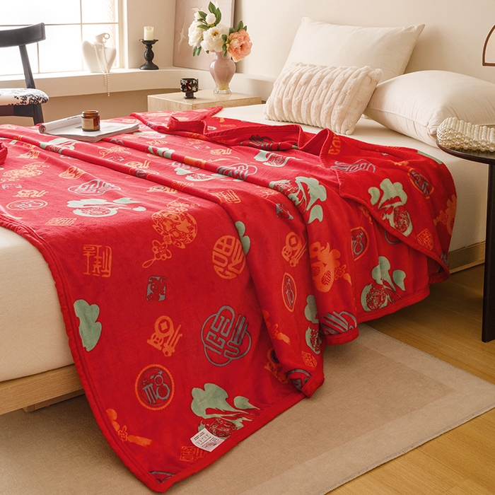 91家纺网 家纺一手货源 找家纺 悦然毛巾被 2025新款300克印花牛奶绒盖毯休闲毯素色毛毯毯子 百福毯红