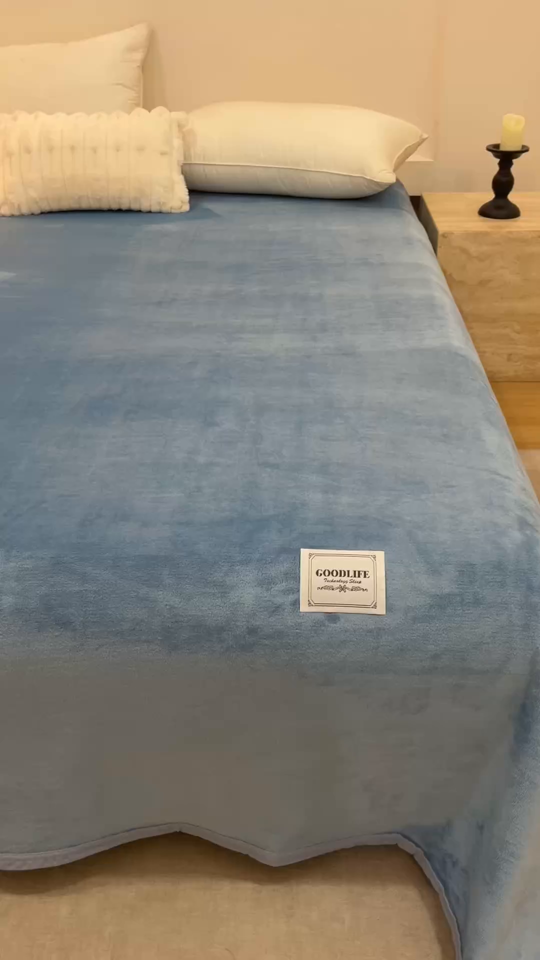 91家纺网 家纺一手货源 找家纺 悦然毛巾被 2025新款300克印花牛奶绒盖毯休闲毯素色毛毯毯子 浅蓝