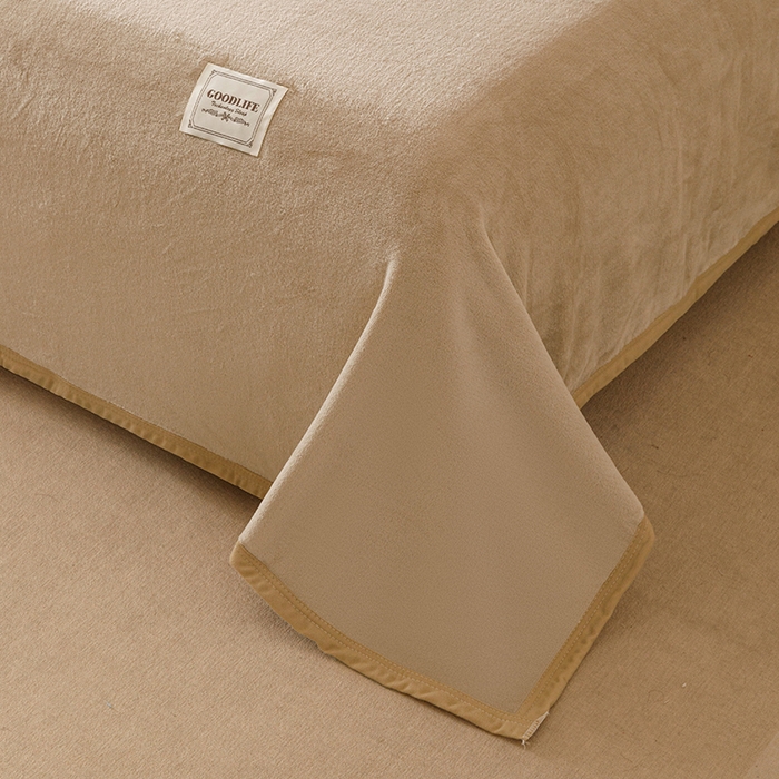 91家纺网 家纺一手货源 找家纺 悦然毛巾被 2025新款300克印花牛奶绒盖毯休闲毯素色毛毯毯子 玉白