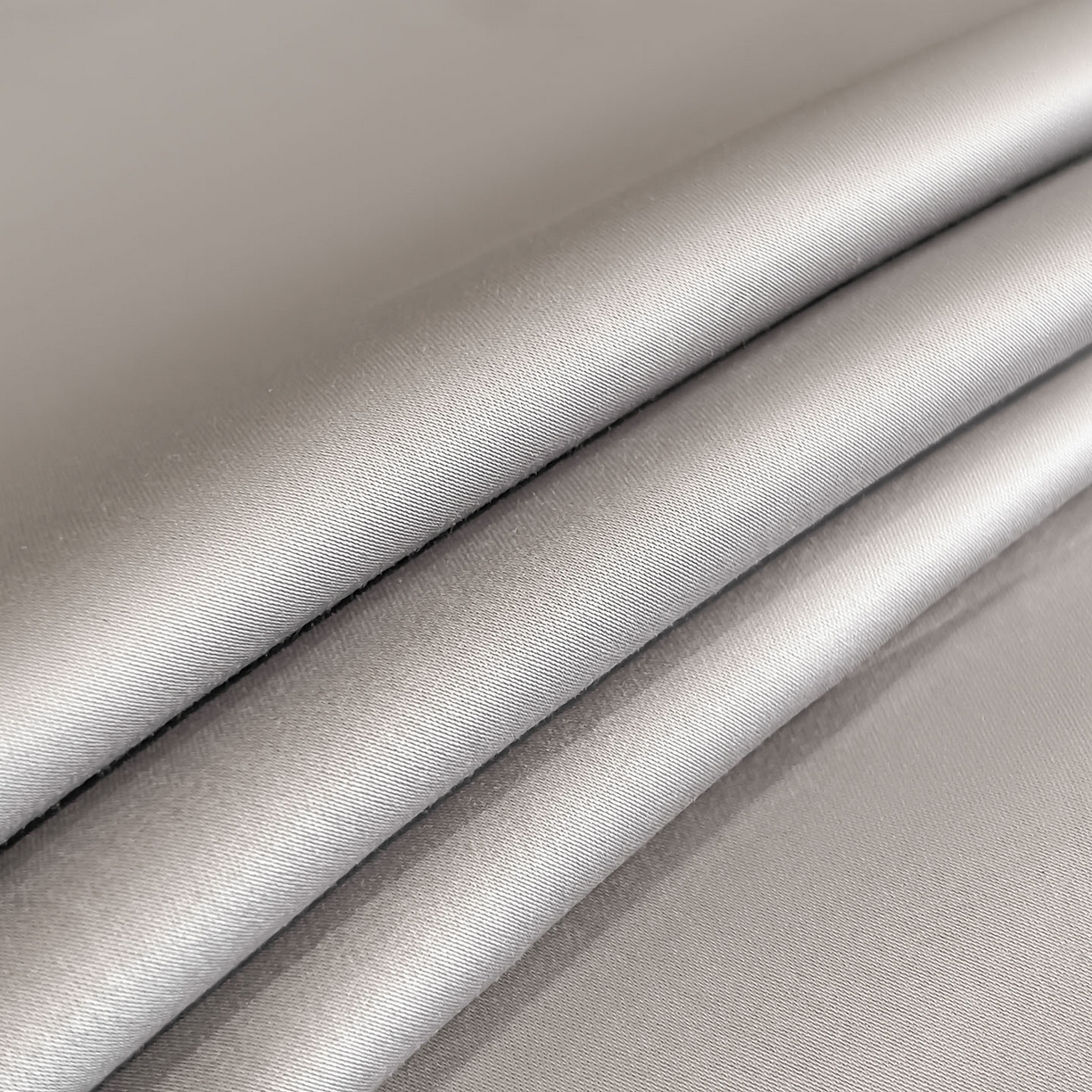 91家纺网 家纺一手货源 找家纺 博纳家纺 2025新款多色色织提花宽边高级简奢款亲肤棉四件套-纸落云烟 纸落云烟-浅灰