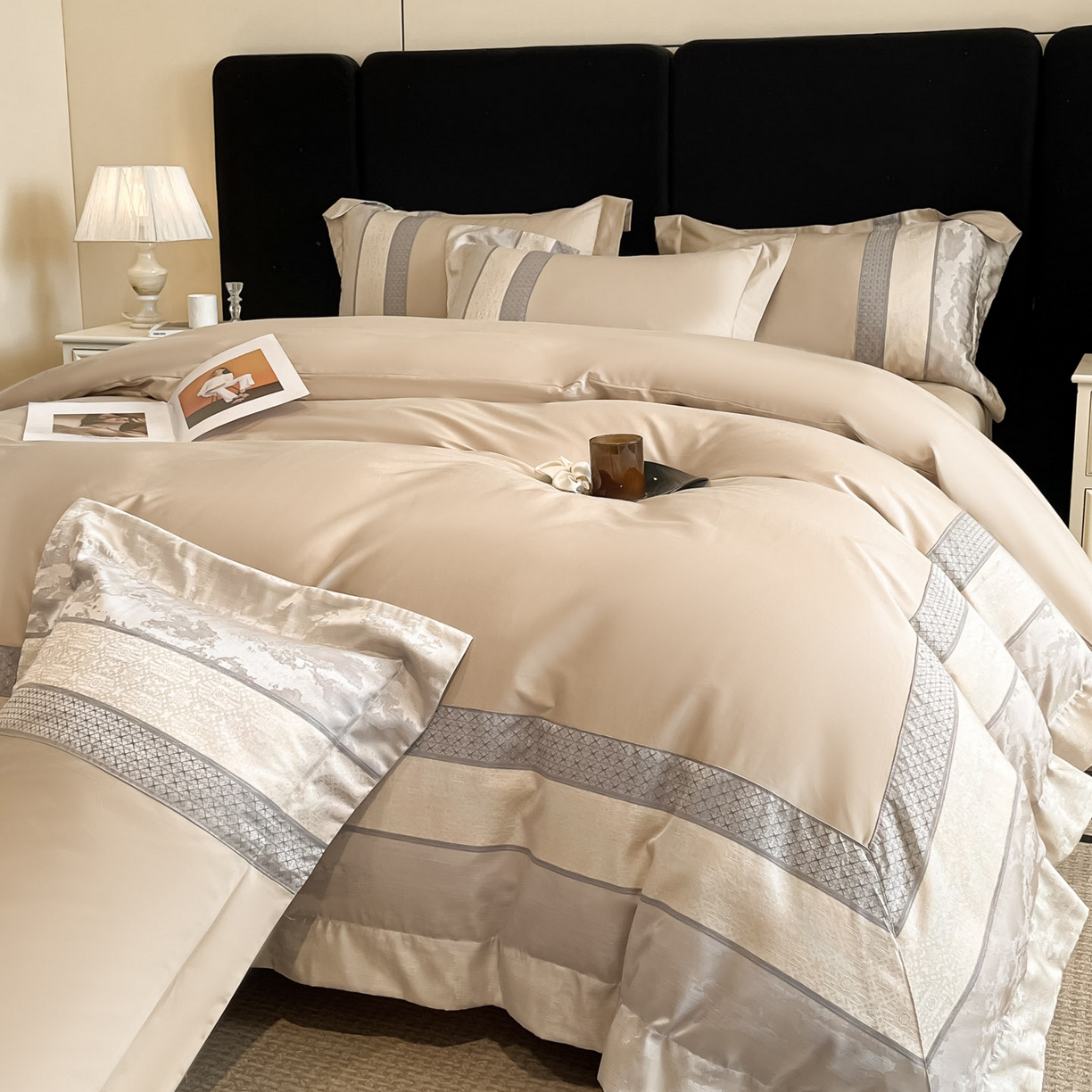 91家纺网 家纺一手货源 找家纺 博纳家纺 2025新款多色色织提花宽边高级简奢款亲肤棉四件套-纸落云烟 纸落云烟-香槟