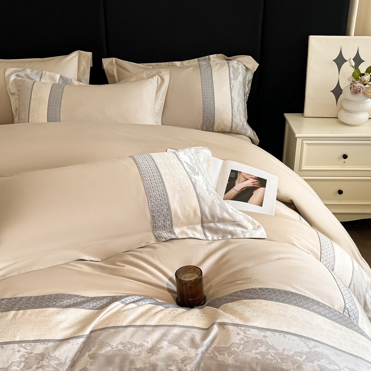 91家纺网 家纺一手货源 找家纺 博纳家纺 2025新款多色色织提花宽边高级简奢款亲肤棉四件套-纸落云烟 纸落云烟-香槟