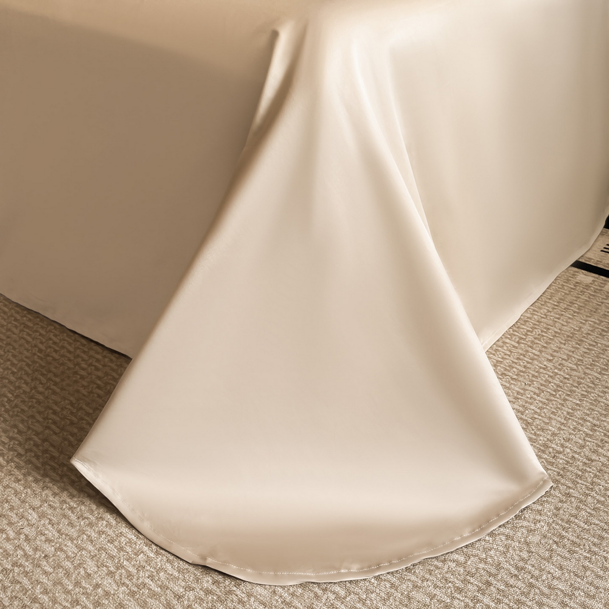 91家纺网 家纺一手货源 找家纺 博纳家纺 2025新款多色色织提花宽边高级简奢款亲肤棉四件套-纸落云烟 纸落云烟-香槟