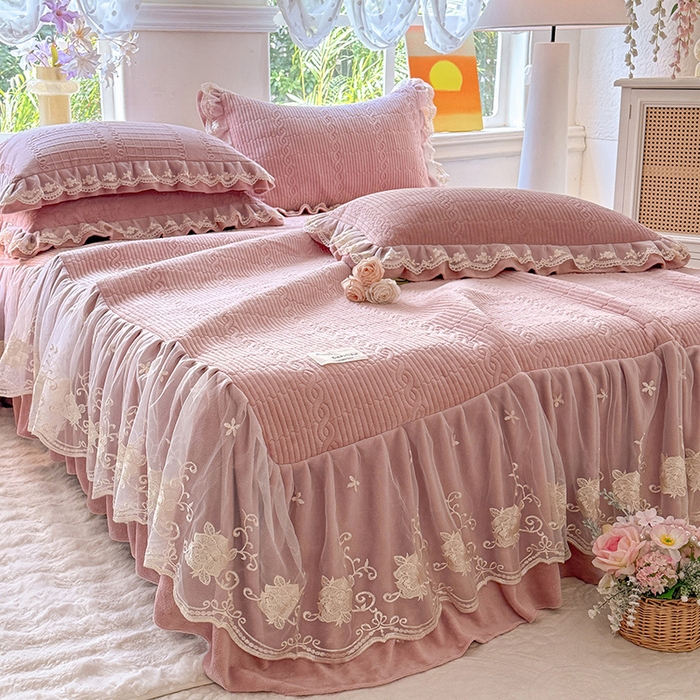 91家纺网 家纺一手货源 找家纺 （总）美达家纺 2025新款牛奶绒纯色夹棉床裙