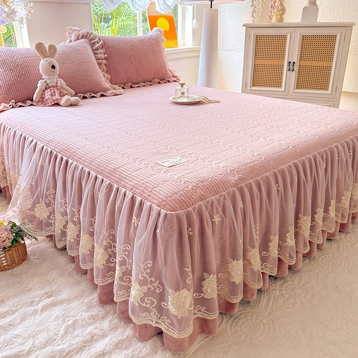 91家纺网 家纺一手货源 找家纺 （总）美达家纺 2025新款牛奶绒纯色夹棉床裙