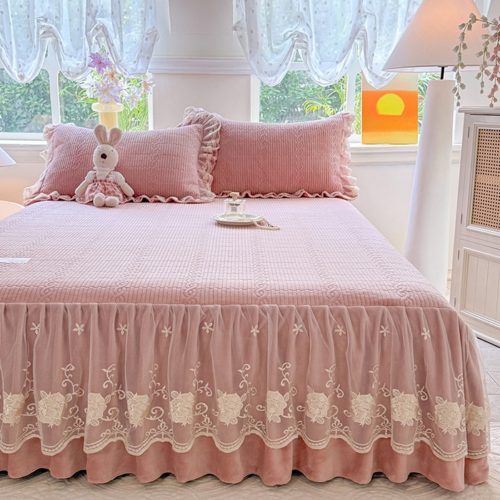 91家纺网 家纺一手货源 找家纺 （总）美达家纺 2025新款牛奶绒纯色夹棉床裙