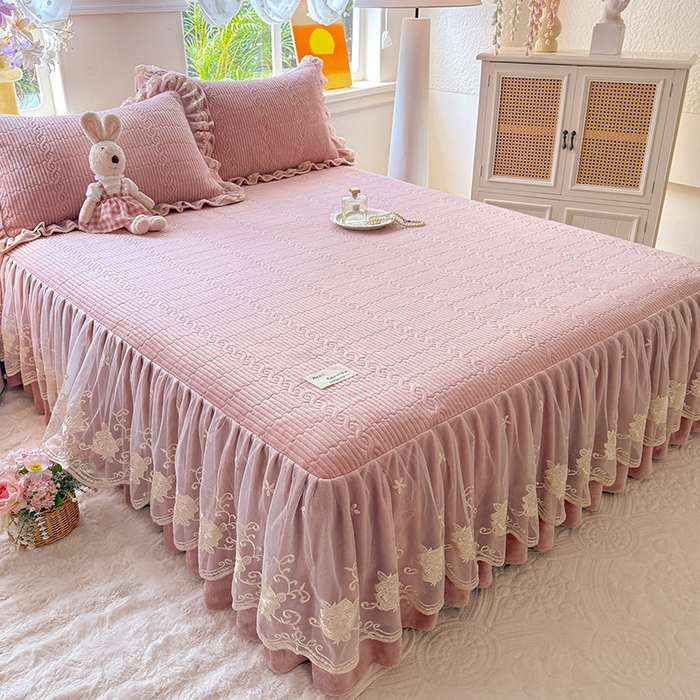 91家纺网 家纺一手货源 找家纺 （总）美达家纺 2025新款牛奶绒纯色夹棉床裙