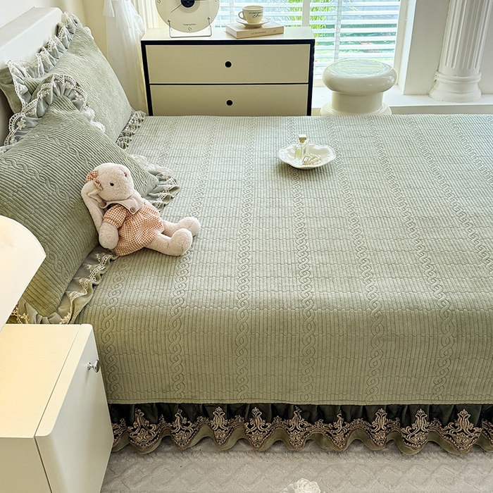 91家纺网 家纺一手货源 找家纺 美达家纺 2025新款牛奶绒纯色夹棉榻榻米 牛奶绒榻榻米-绿