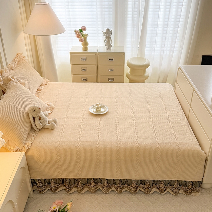 91家纺网 家纺一手货源 找家纺 （总）美达家纺 2025新款牛奶绒纯色夹棉榻榻米（可定制）