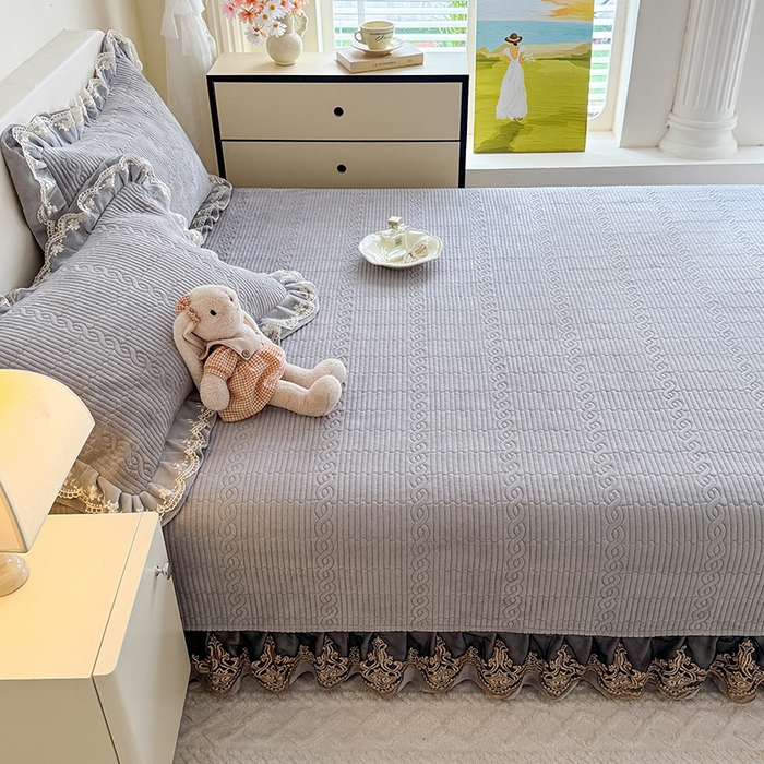 91家纺网 家纺一手货源 找家纺 （总）美达家纺 2025新款牛奶绒纯色夹棉榻榻米（可定制）