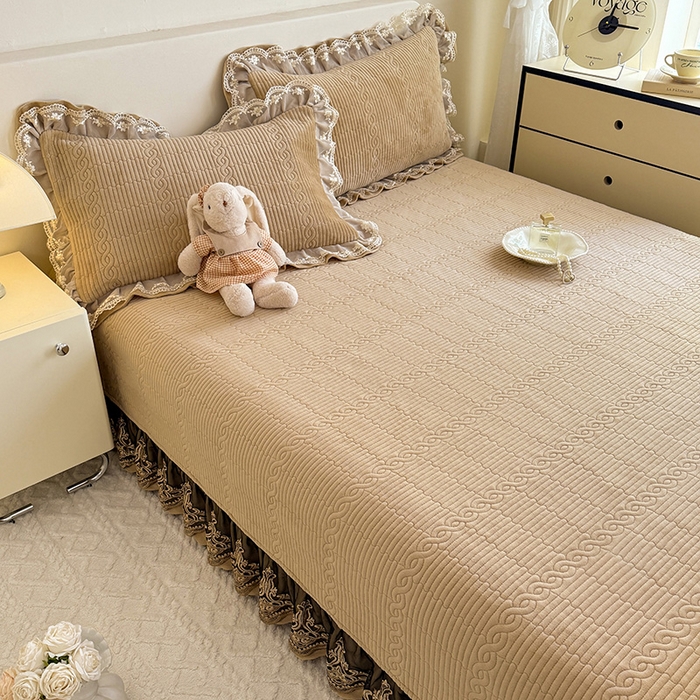 91家纺网 家纺一手货源 找家纺 美达家纺 2025新款牛奶绒纯色夹棉榻榻米 牛奶绒榻榻米-咖