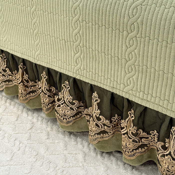 91家纺网 家纺一手货源 找家纺 美达家纺 2025新款牛奶绒纯色夹棉榻榻米 牛奶绒榻榻米-绿