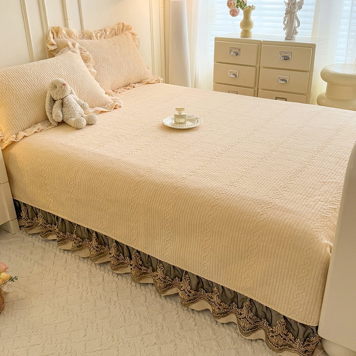 91家纺网 家纺一手货源 找家纺 美达家纺 2025新款牛奶绒纯色夹棉榻榻米 牛奶绒榻榻米-米白