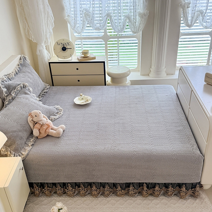 91家纺网 家纺一手货源 找家纺 美达家纺 2025新款牛奶绒纯色夹棉榻榻米 牛奶绒榻榻米-灰