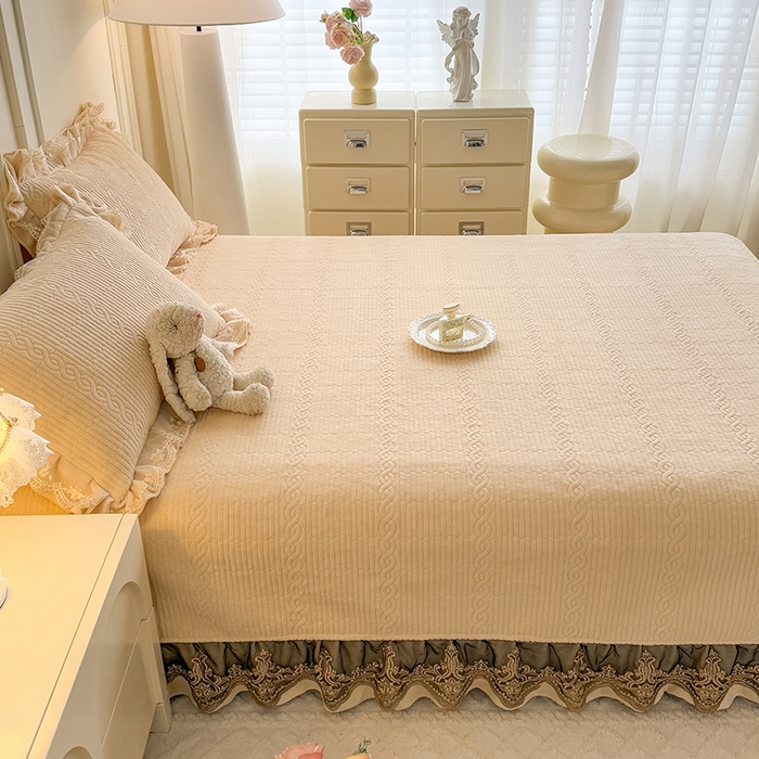 91家纺网 家纺一手货源 找家纺 美达家纺 2025新款牛奶绒纯色夹棉榻榻米 牛奶绒榻榻米-米白