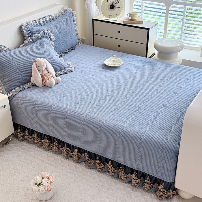 91家纺网 家纺一手货源 找家纺 美达家纺 2025新款牛奶绒纯色夹棉榻榻米 牛奶绒榻榻米-雾蓝