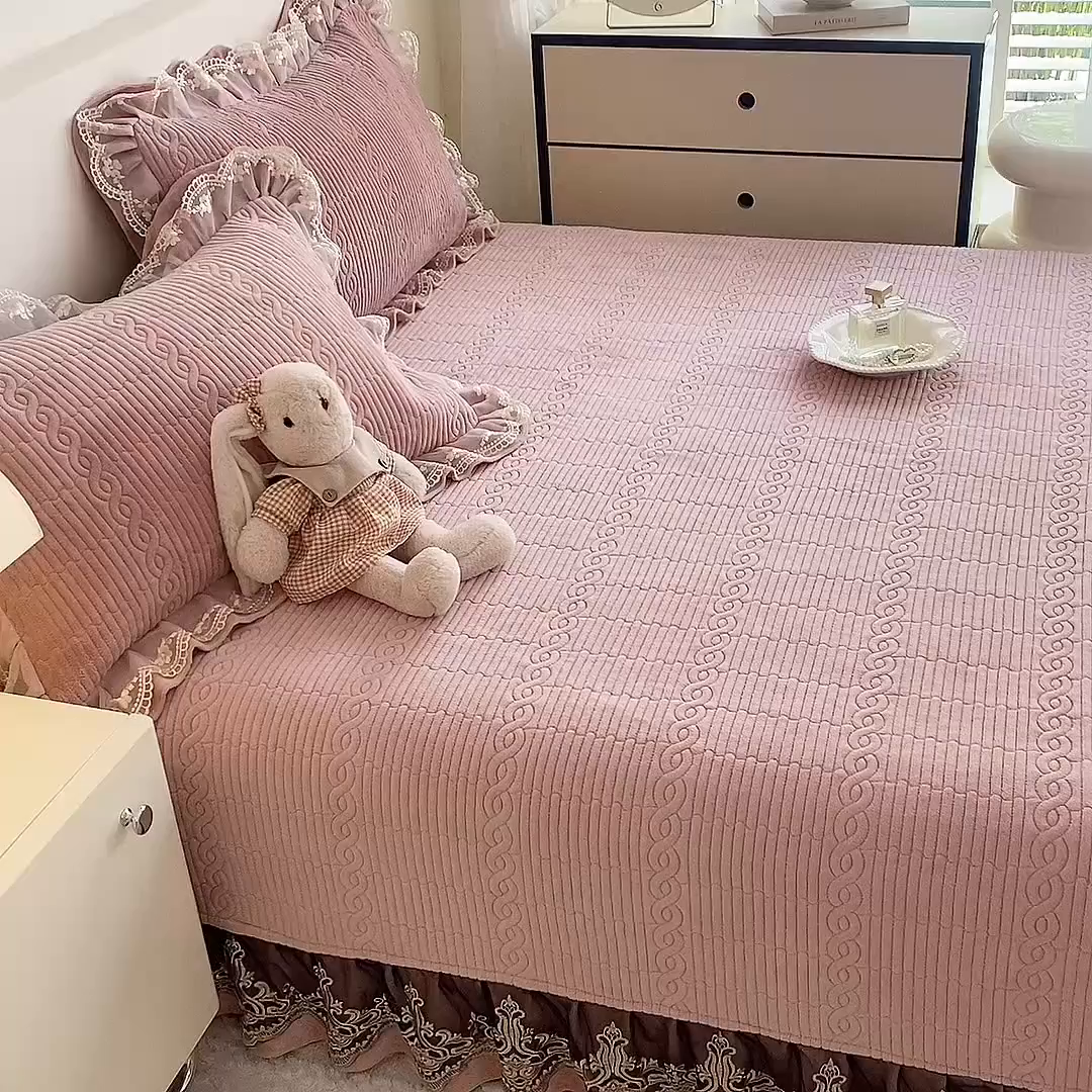 91家纺网 家纺一手货源 找家纺 美达家纺 2025新款牛奶绒纯色夹棉榻榻米 牛奶绒榻榻米-皮粉